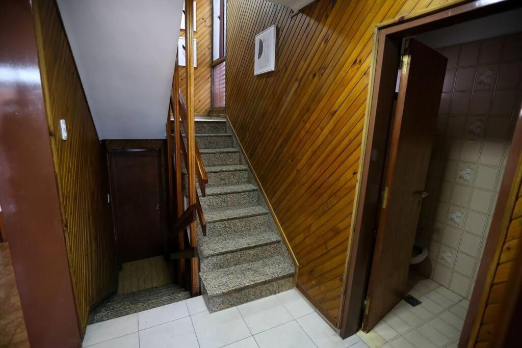 Apartamento Encanto Mendocino: Espaciosa Casa En Juan B Justo