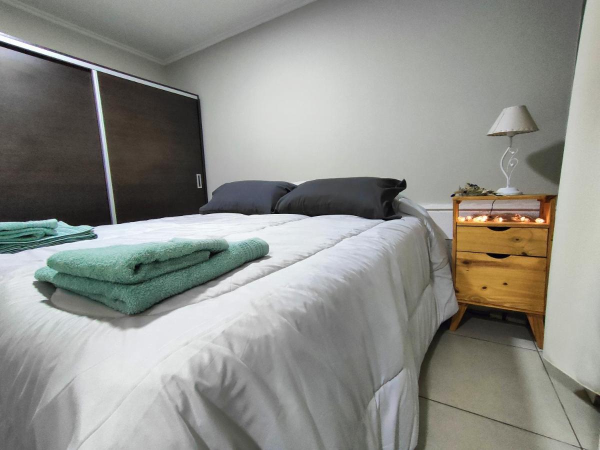 Apartamento Departamento Con 2 Y Patio En El Centro De