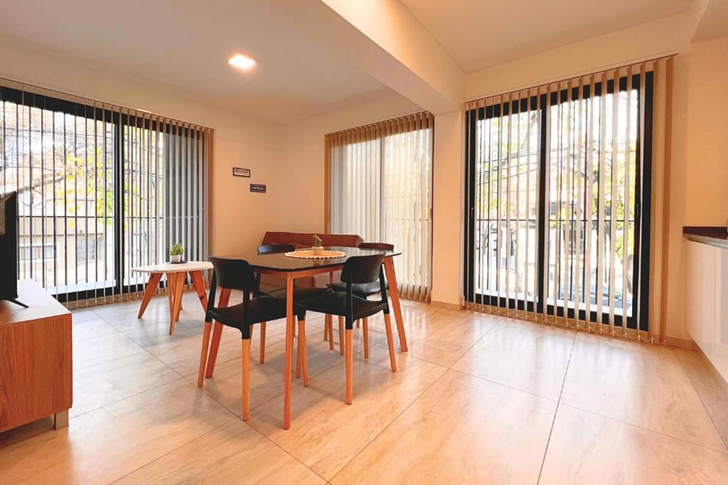 Apartamento Parque Pueyrredon Iv Mendoza