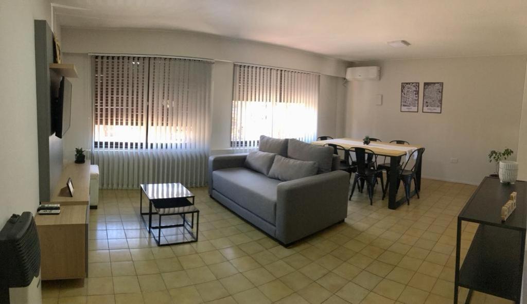 Apartamento Hermoso Depto En La 5ta Seccion