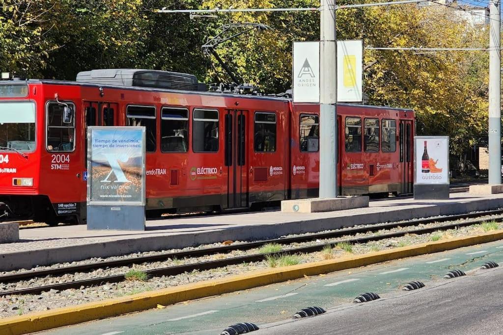 Cerca De Todo Amplio Apartment Mendoza