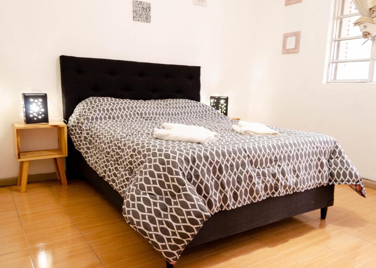 Houselyon Bed & Breakfast *