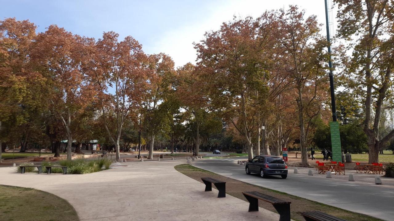 Duplex Independiente, Super Luminoso, A 250 M De Calle Aristides Y 500 M Del Parque Mendoza
