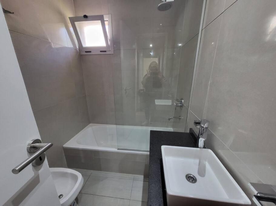 Amplio2/balcon Depto Centrico. Apartamento Mendoza