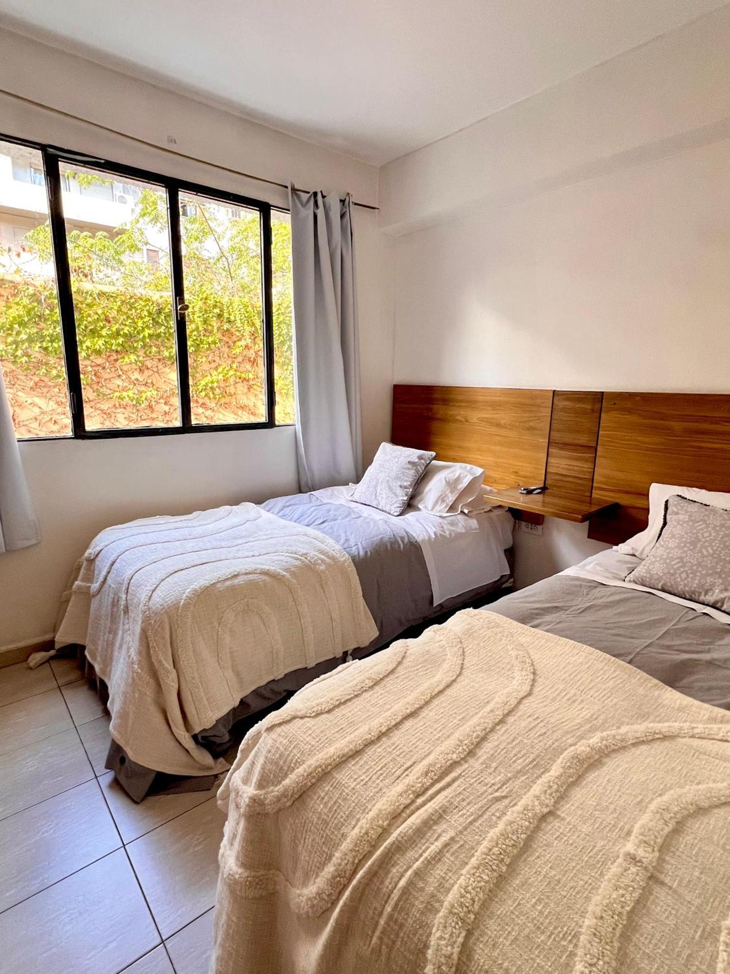 Apartamento Departamento De 2 Dormitorios, Excelente Ubicación *