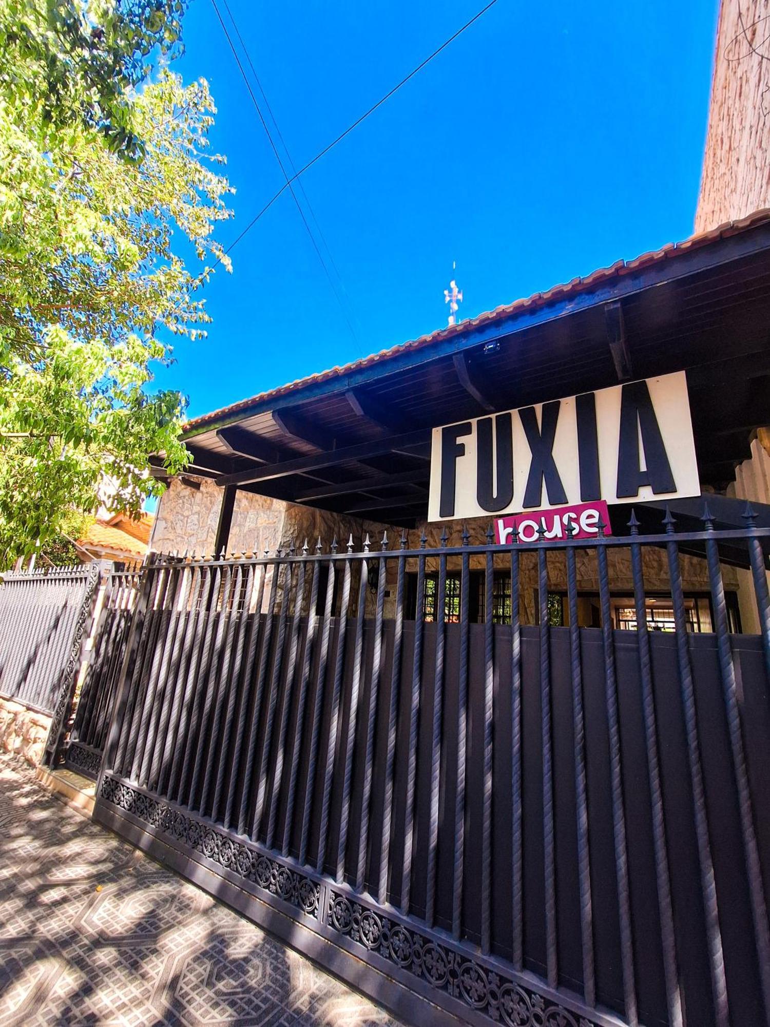 Hostal Fuxia House