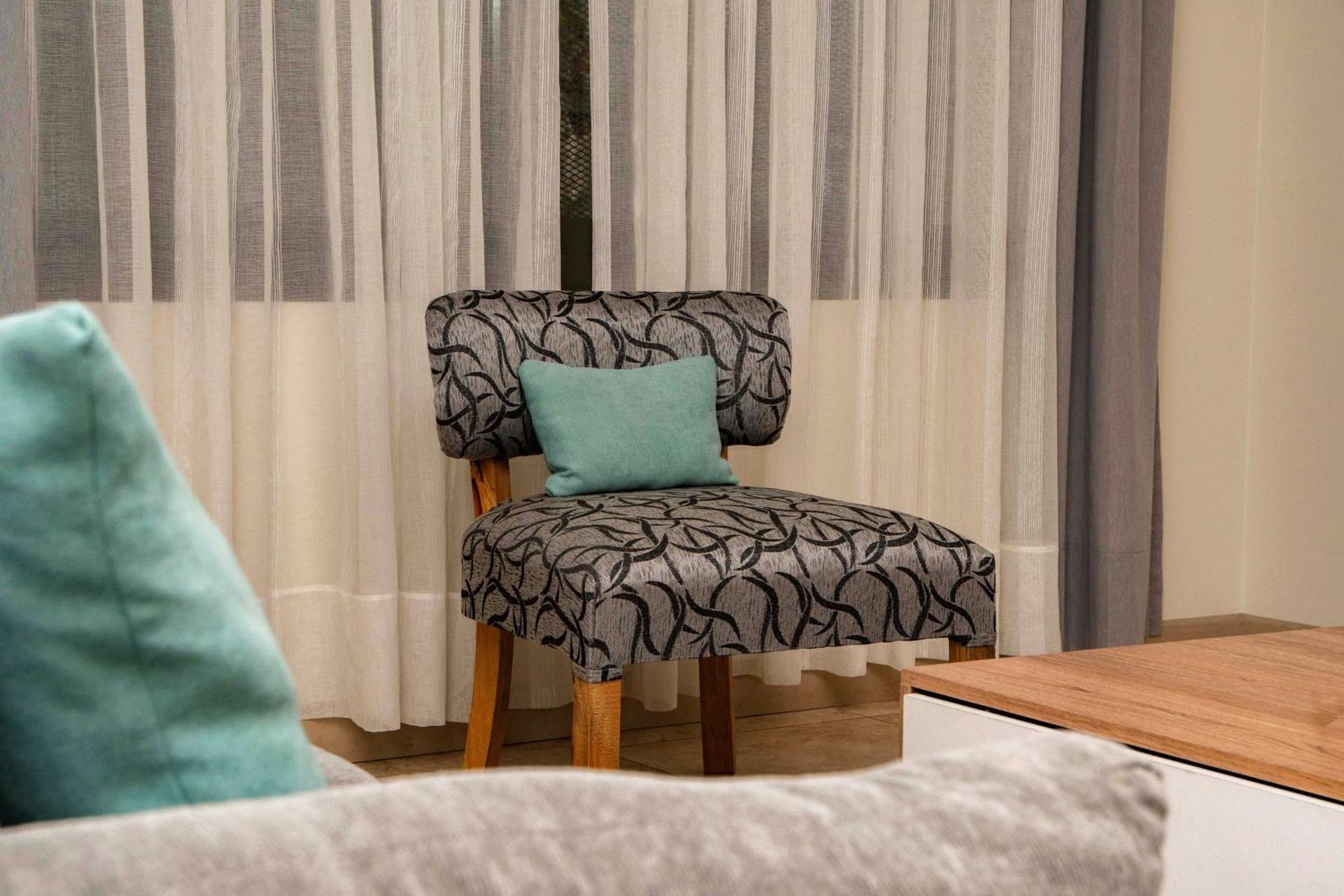 Departamento A Estrenar, En El Centro De La Ciudad, Cerca De Todo. Apartamento Mendoza