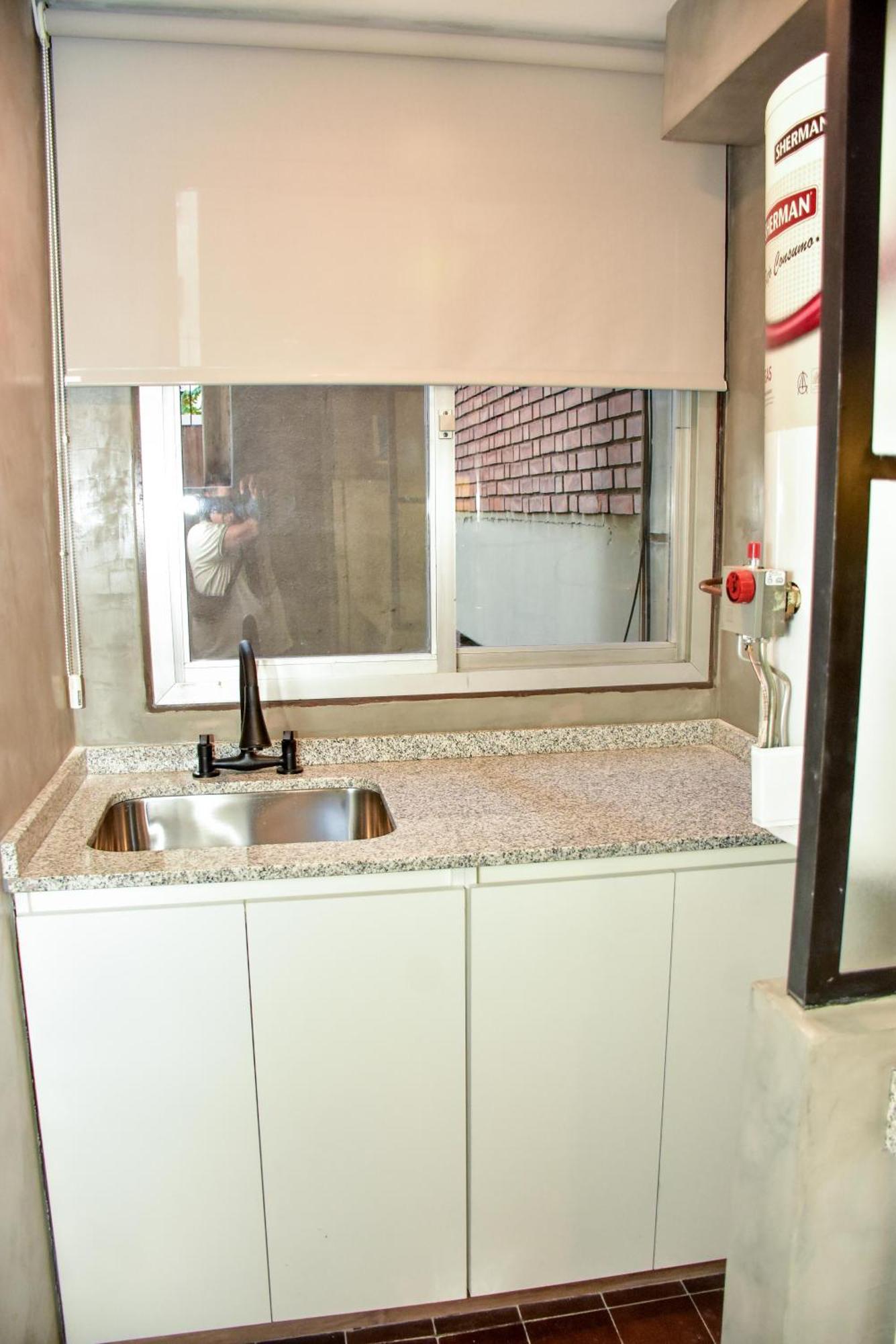 Apartamento Departamento Peatonal Sarmiento Pleno Centro 3-4 Personas, Con Cochera Gratis ! Mendoza