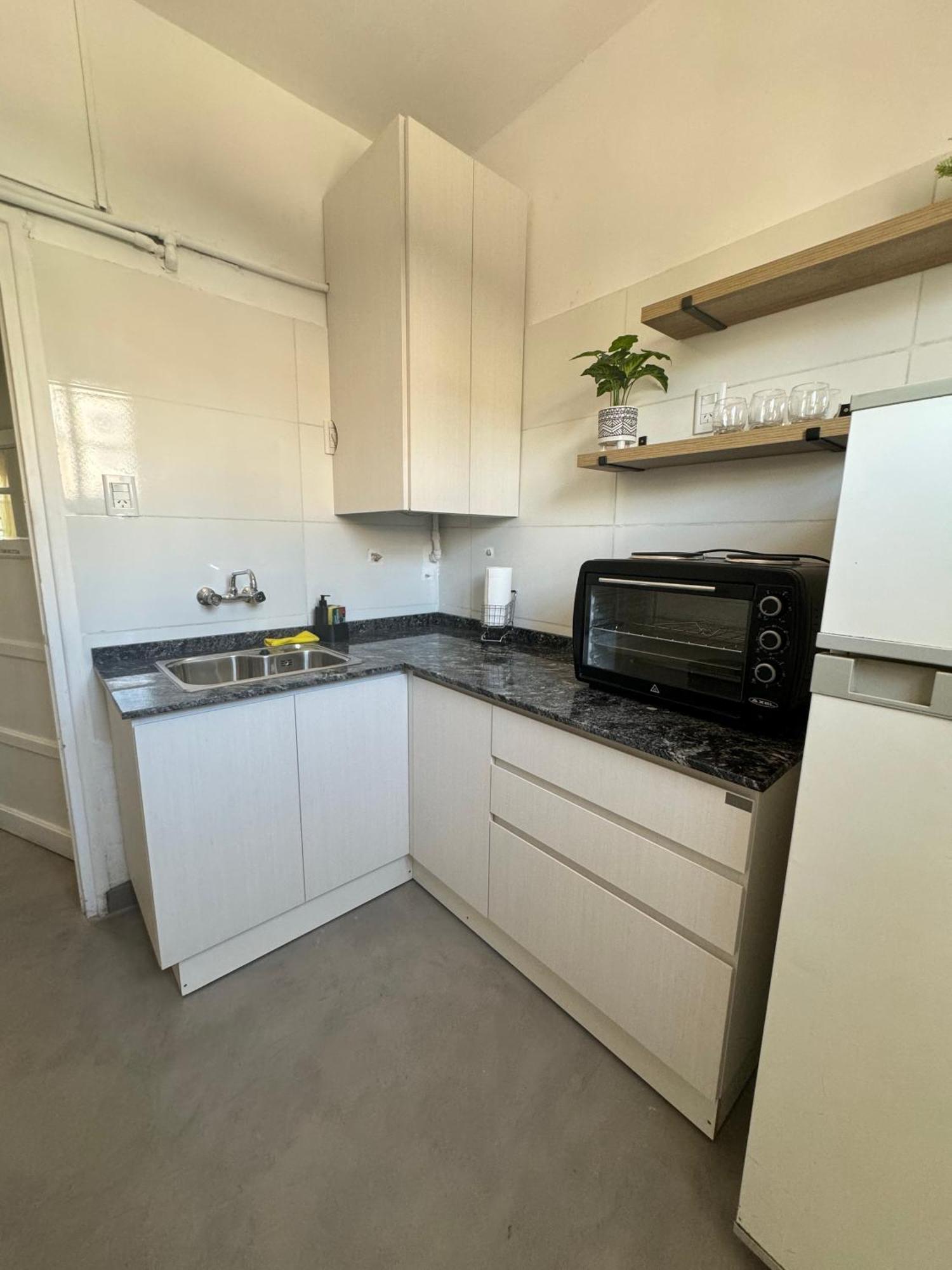 Departamento Centrico - Con Opcion De Cochera- Apartamento *