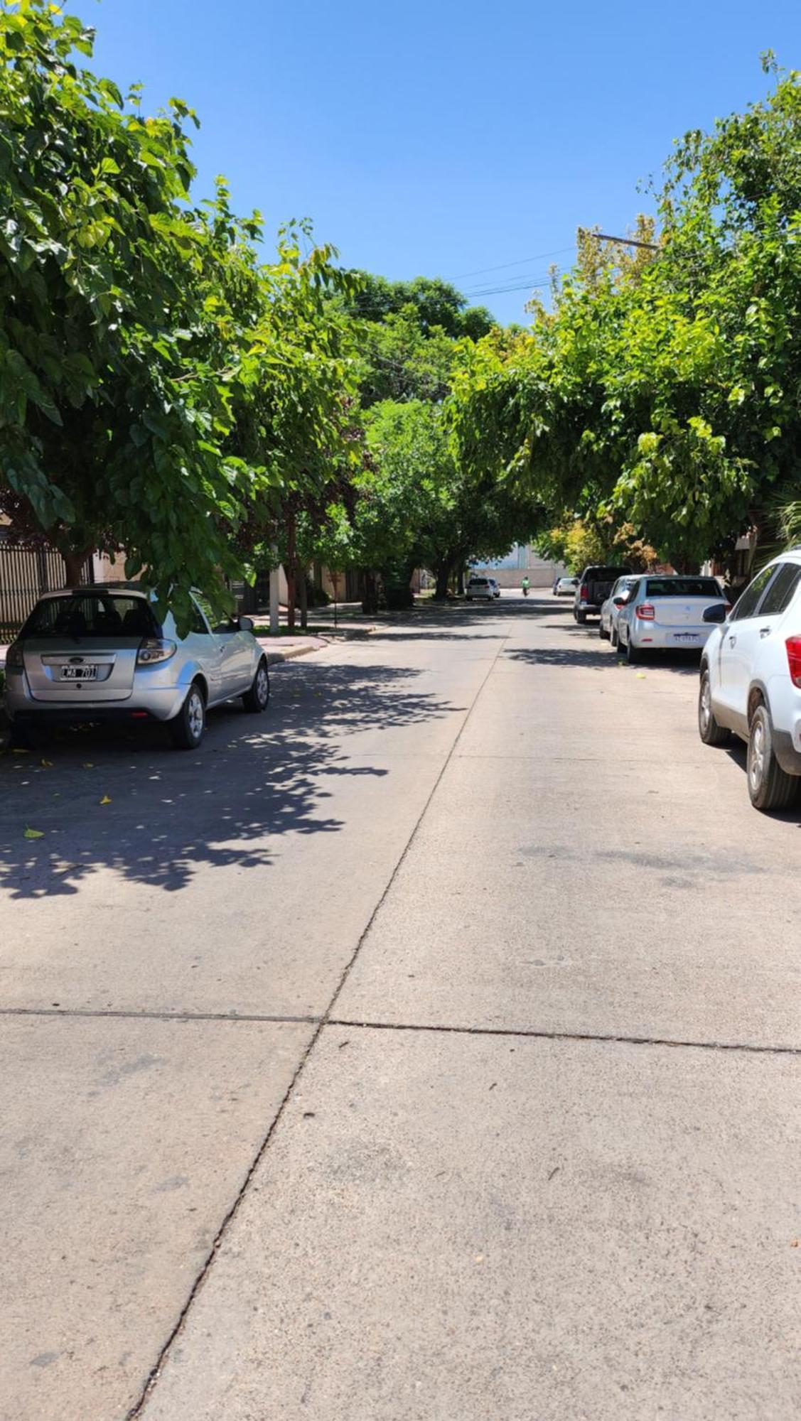 Departamento Comodo De Dos A 3 Km Del Centro *
