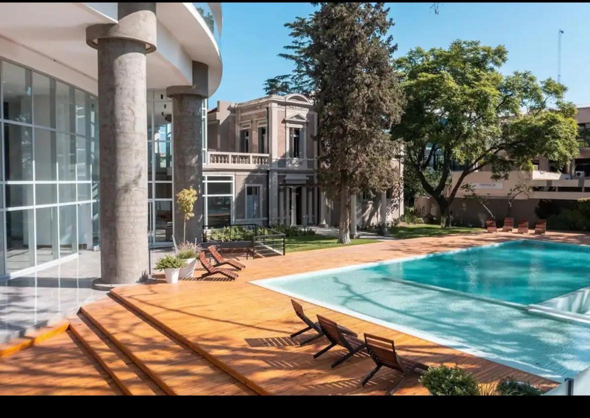 Luxury Apartment, With Pool Apartamento