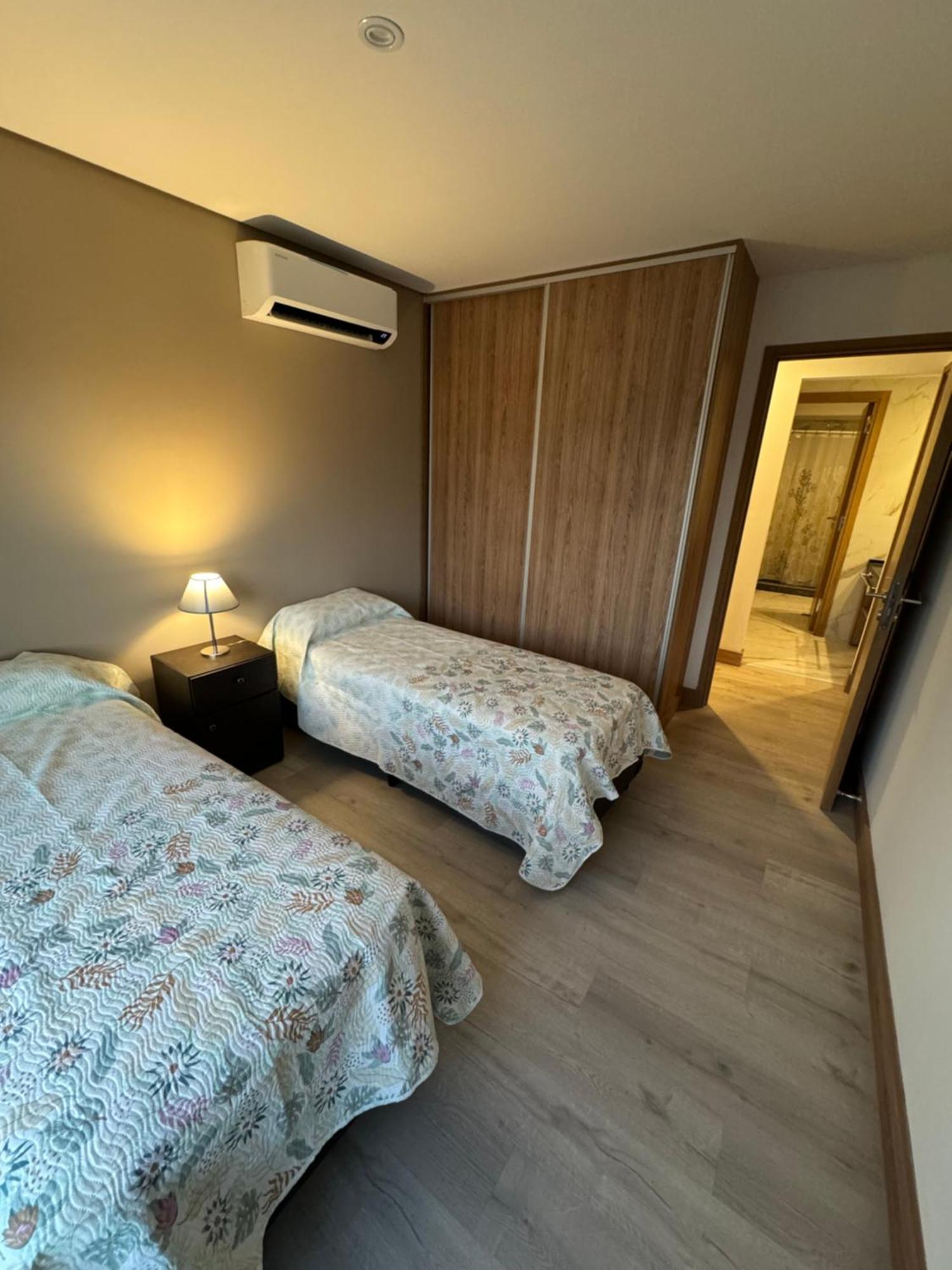 Apartamento Luxury Apartment, With Pool