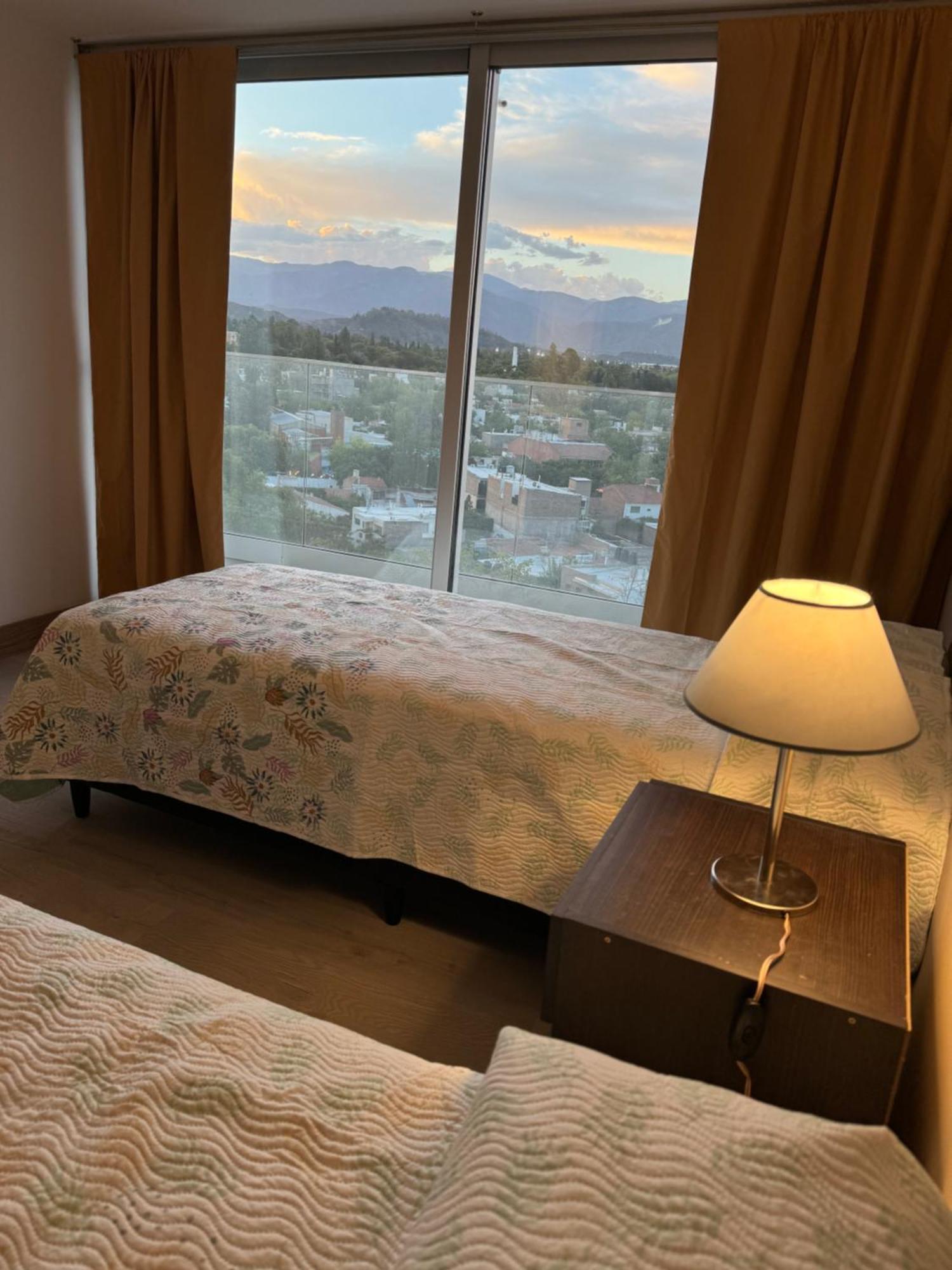 Apartamento Luxury Apartment, With Pool