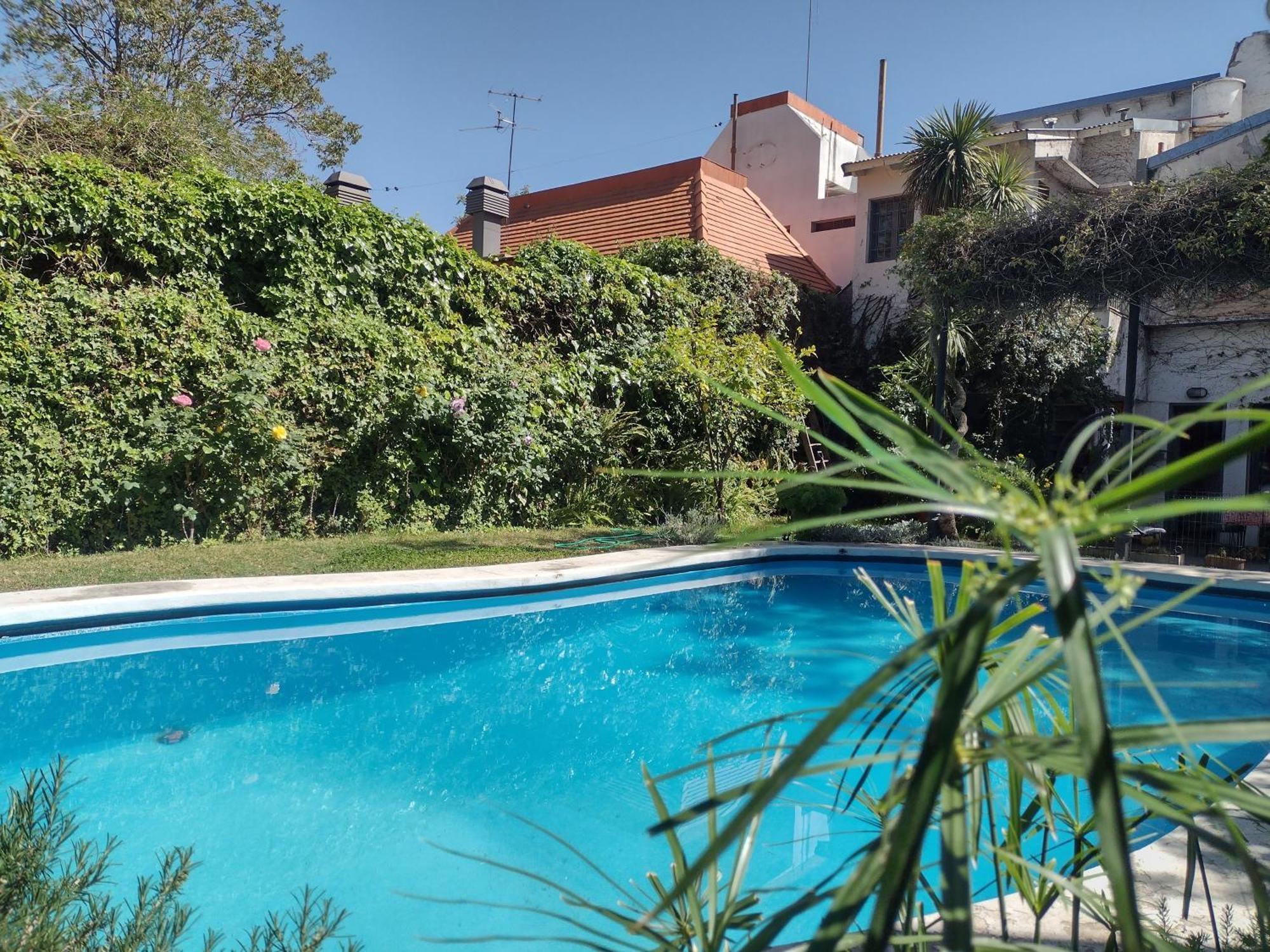 Habitación en casa particular Hermosa Habitación Con Parque Y Piscina *