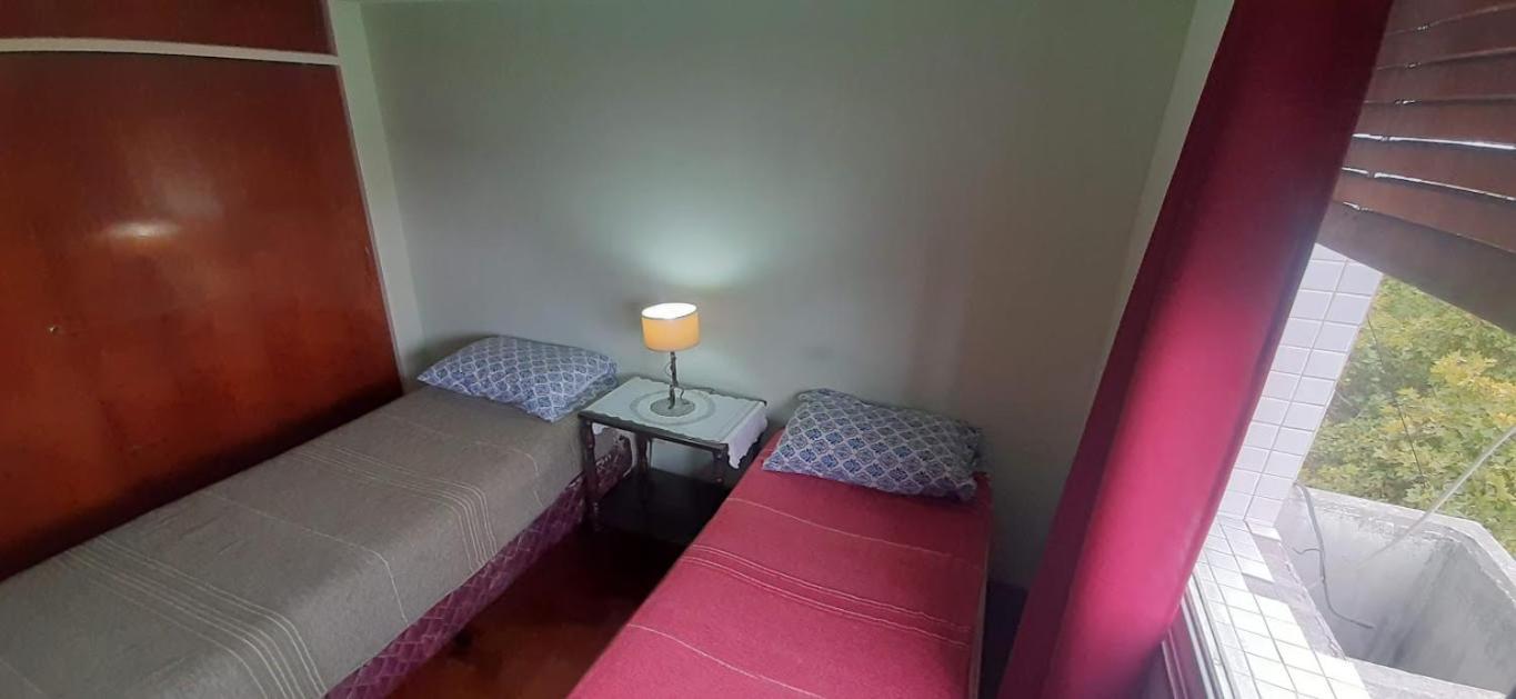 Habitación en casa particular En Departamento Centrico *