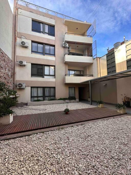Punto Estrategico: Centrico Y Comodo Apartamento *