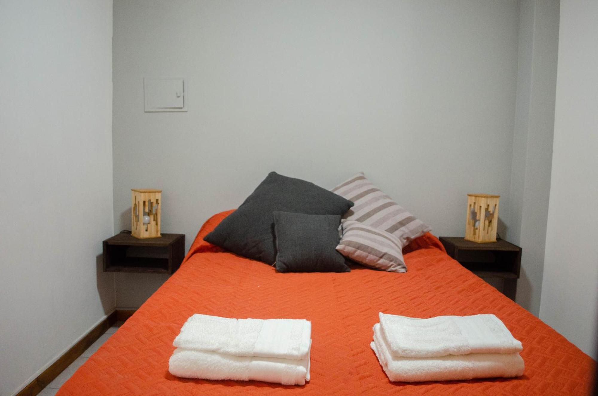 Departamento Amoblado En Pleno Centro De Mendoza. Apartamento