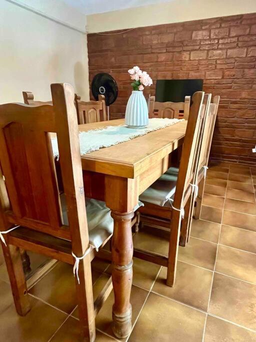 Apartamento Departamento En Zona Residencial A 20 Metros Del Parque General San Martin Mendoza