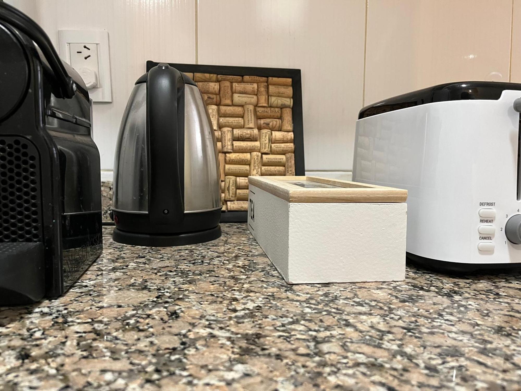 The Experience And Service Apartment *