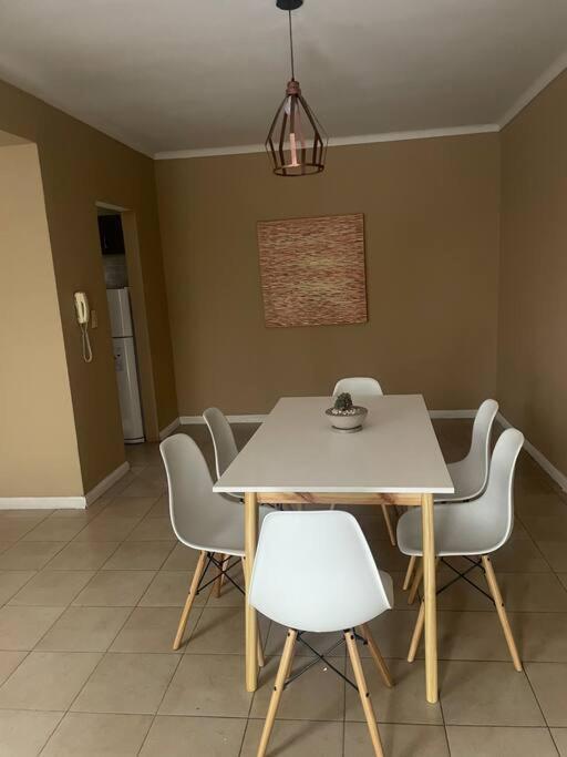 Apartment Hermoso Departamento Centrico Con Estacionamiento Mendoza