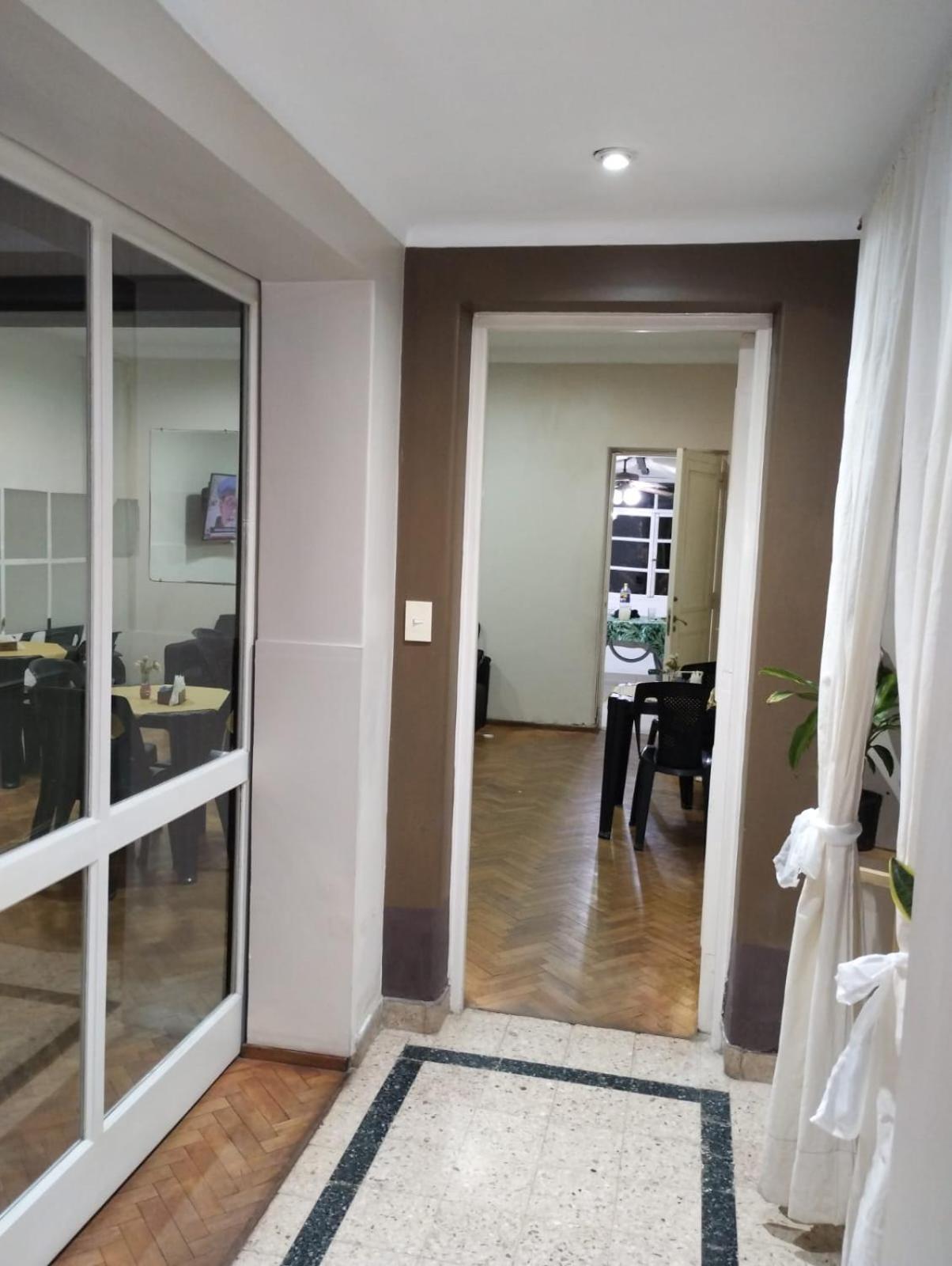 Houselyon * Mendoza