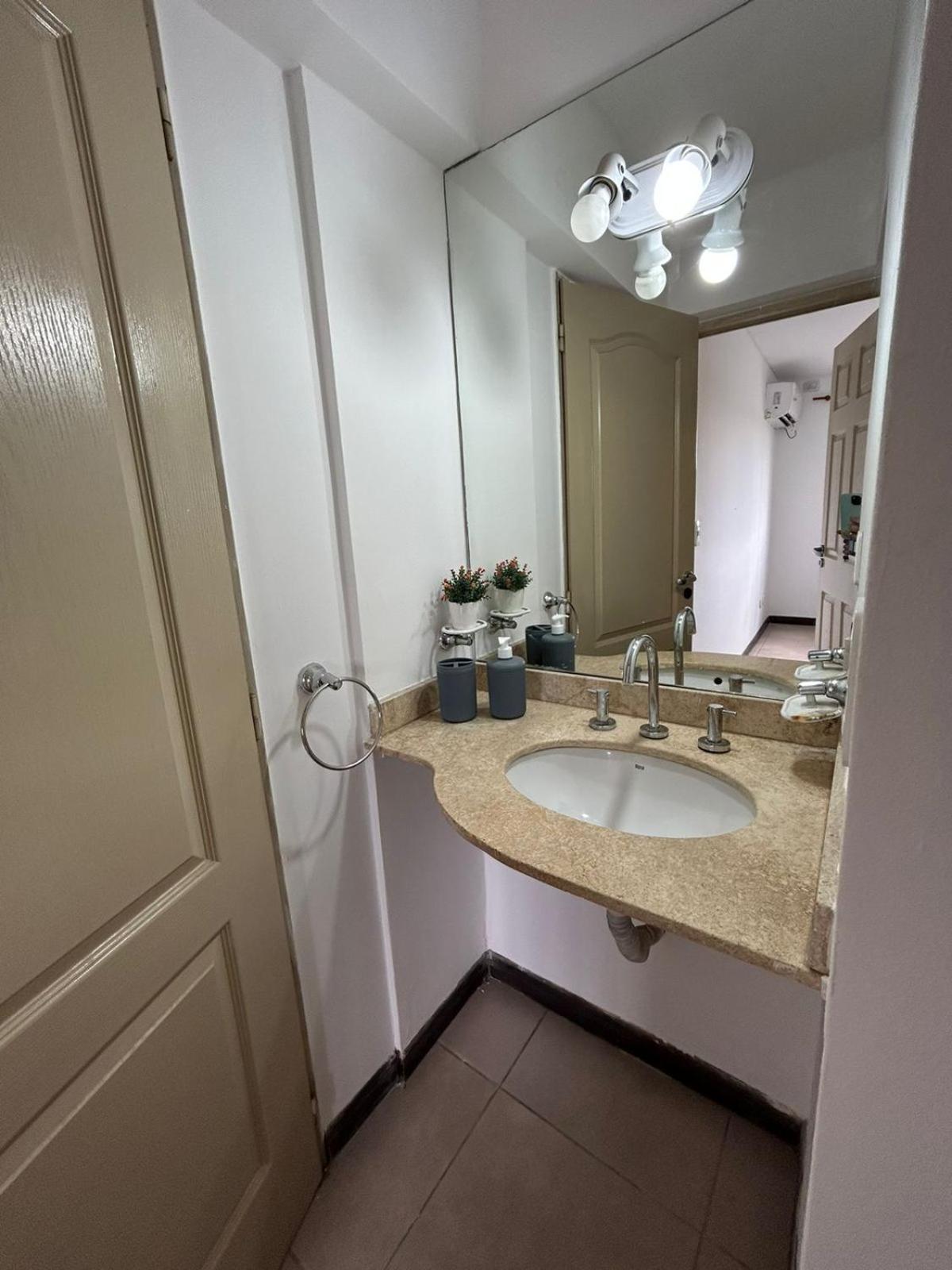 Apartamento Confortable En *