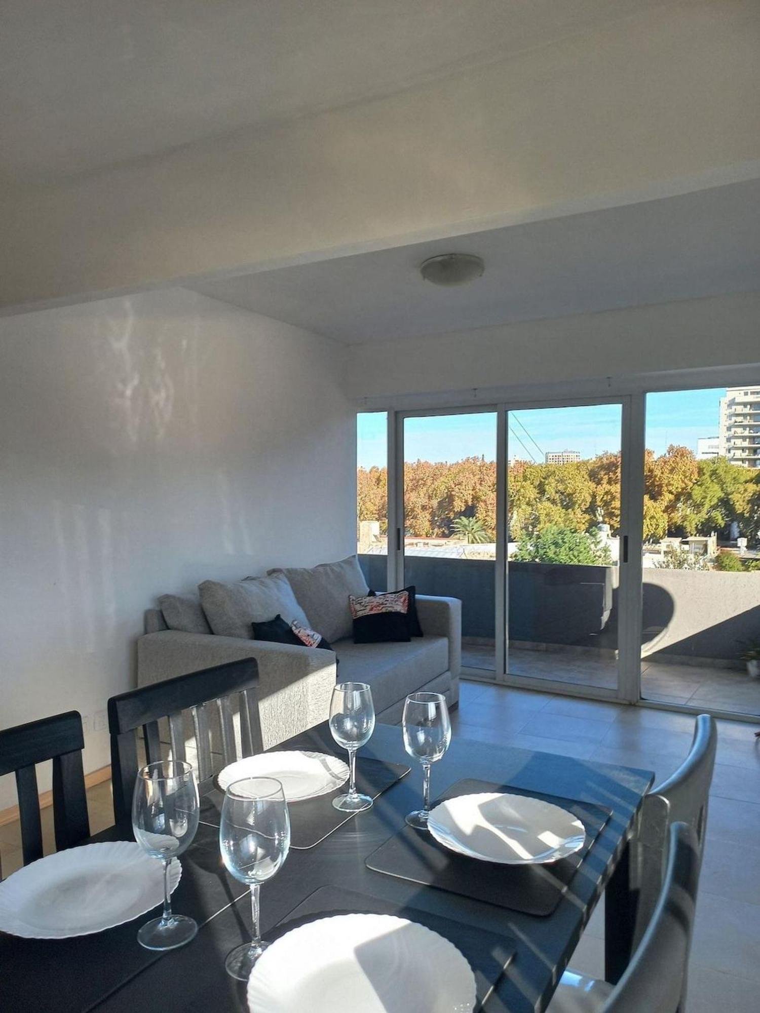 Departamento En El Centro De Con Hermosa Vista A La Ciudad * Mendoza