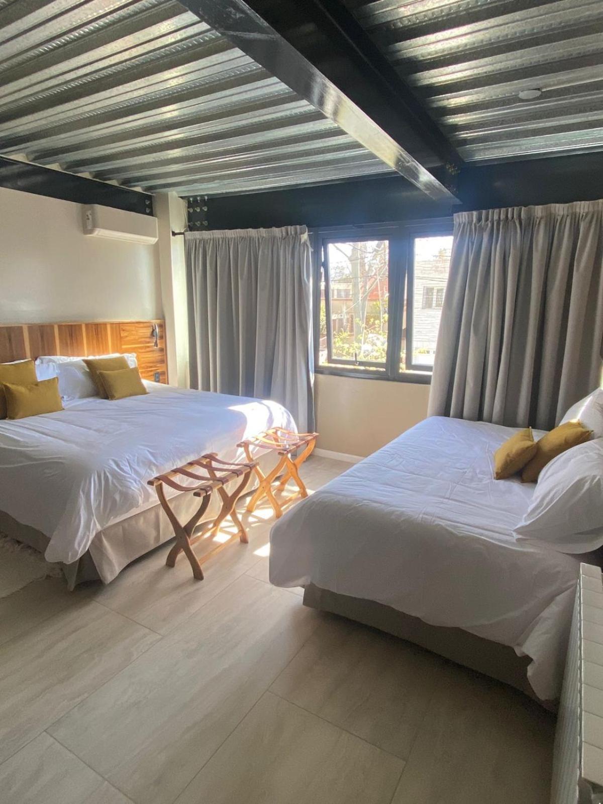 718 Rufino Petit Hotel Mendoza