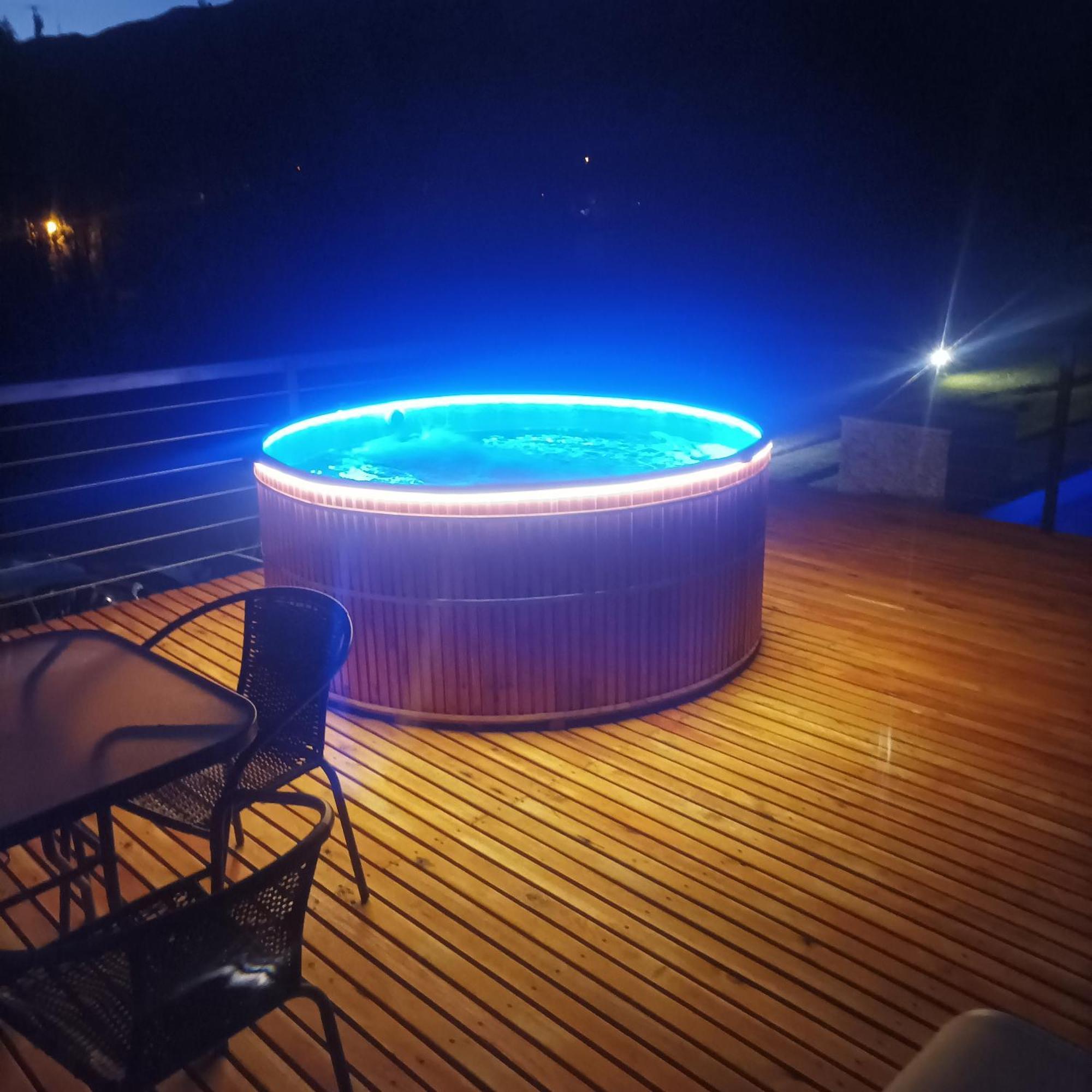 Alpinas Lodge *