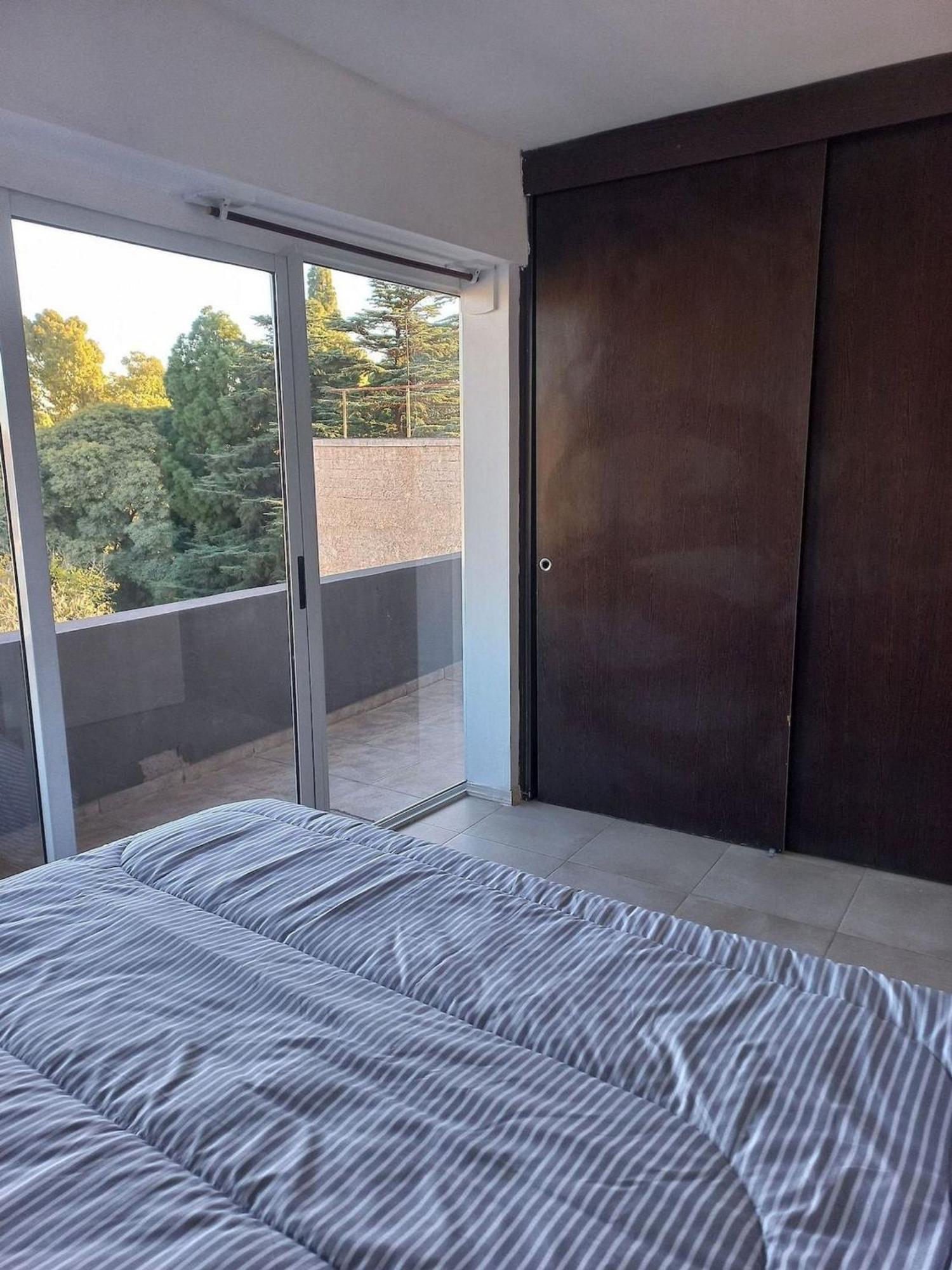 Departamento En El Centro De Con Hermosa Vista A La Ciudad