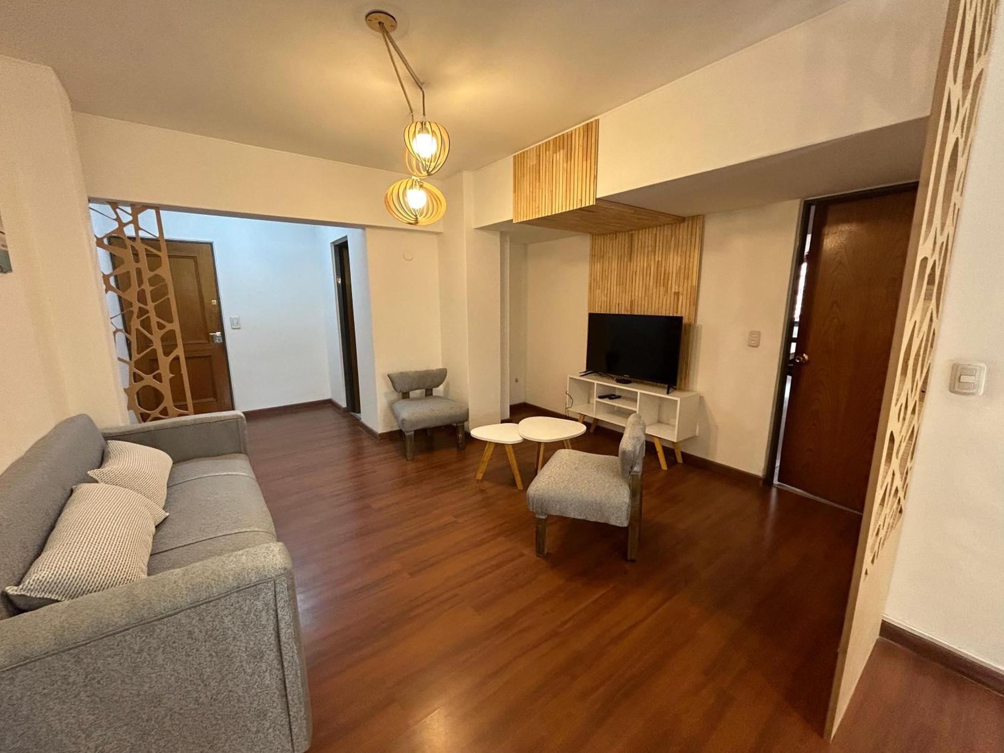 Apartamento Dpto En Centro Frente Plaza Independencia *