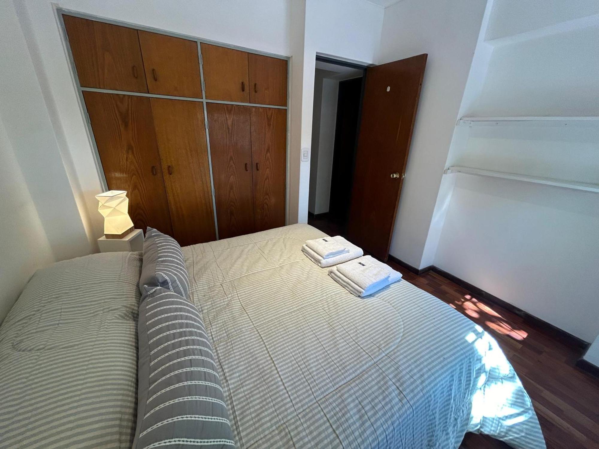 Apartamento Dpto En Centro Frente Plaza Independencia *