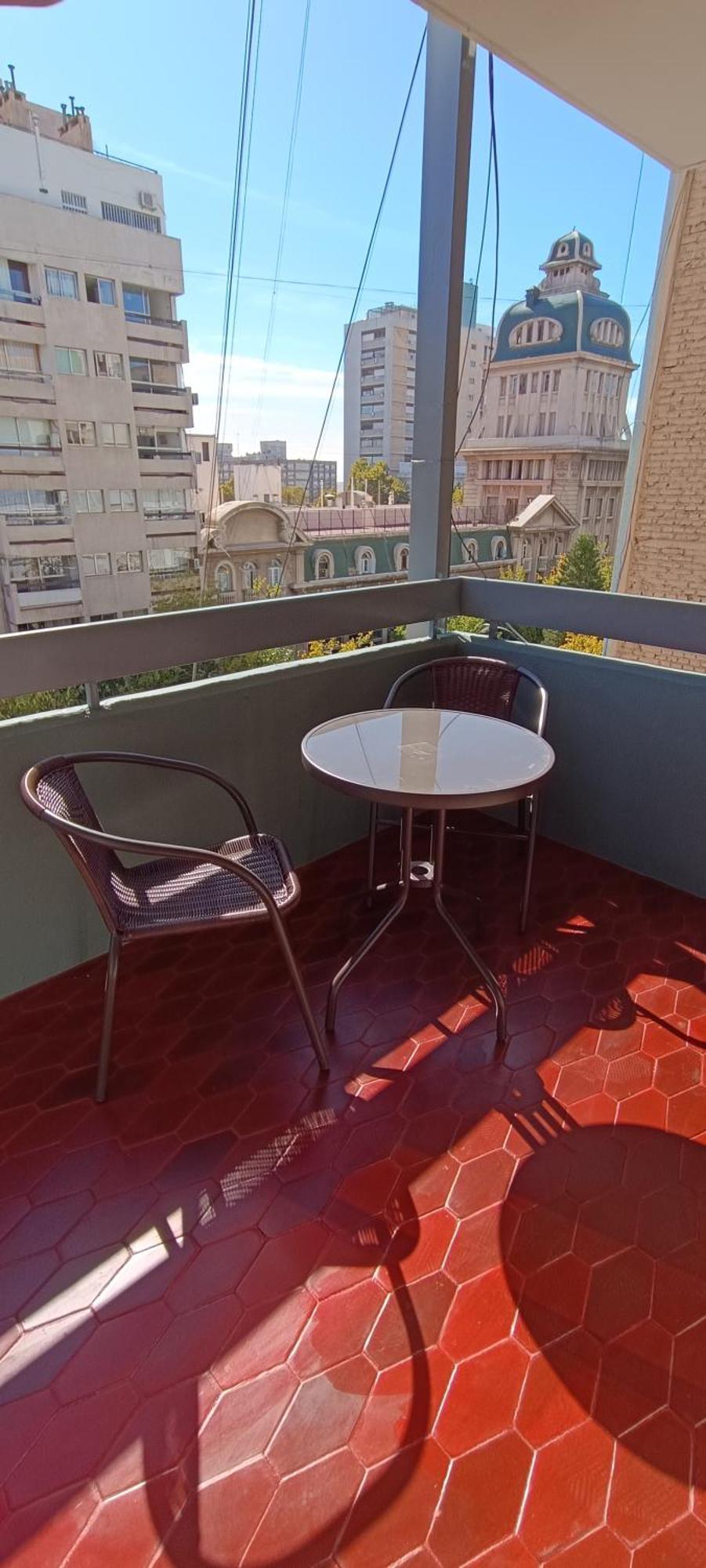 Departamento En Peatonal, Centro De Mendoza!! Mendoza