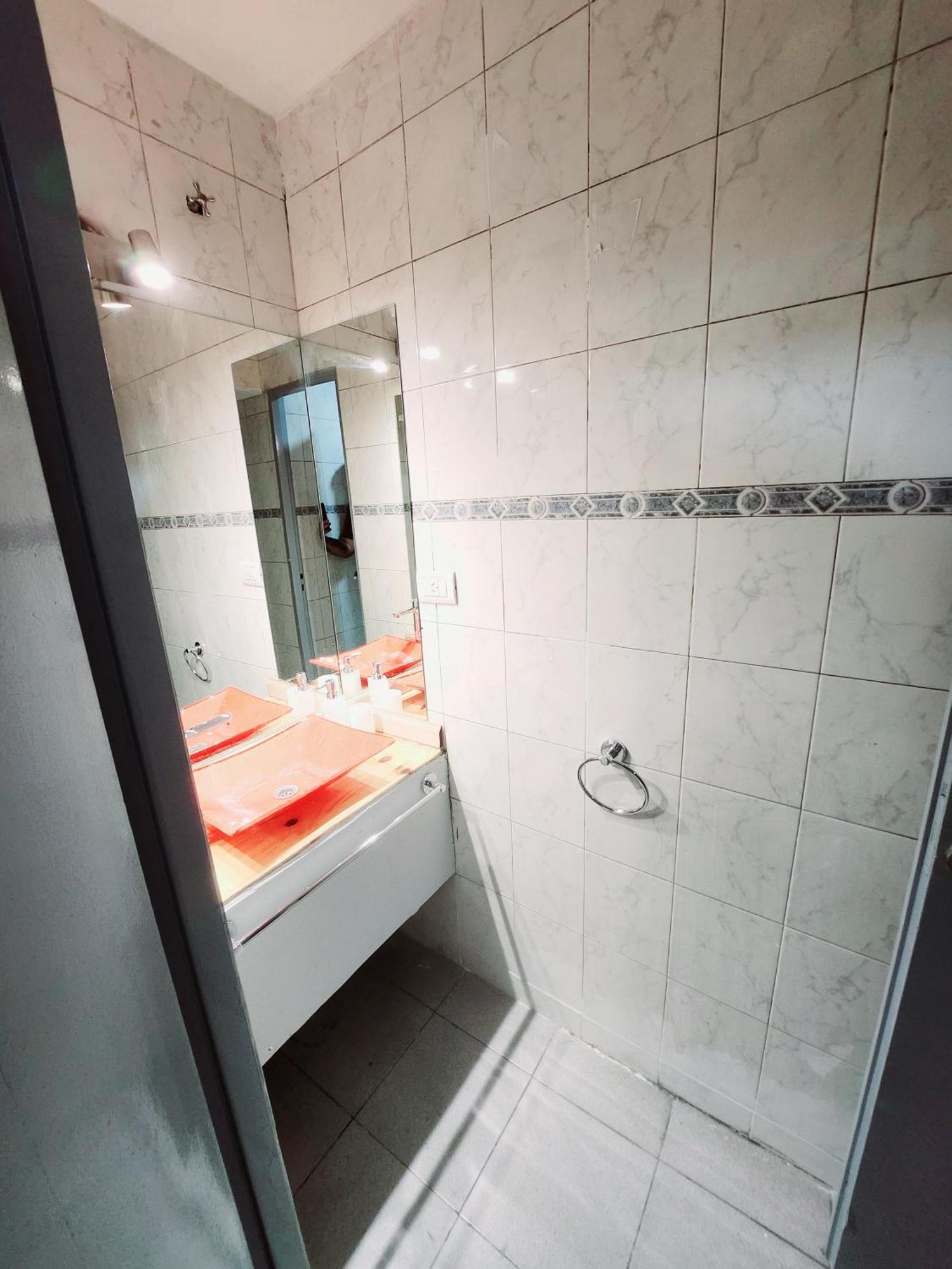 Apartamento Departamento Ubicadisimo V Castillo 3 Con Estacionamiento Incluido Mendoza