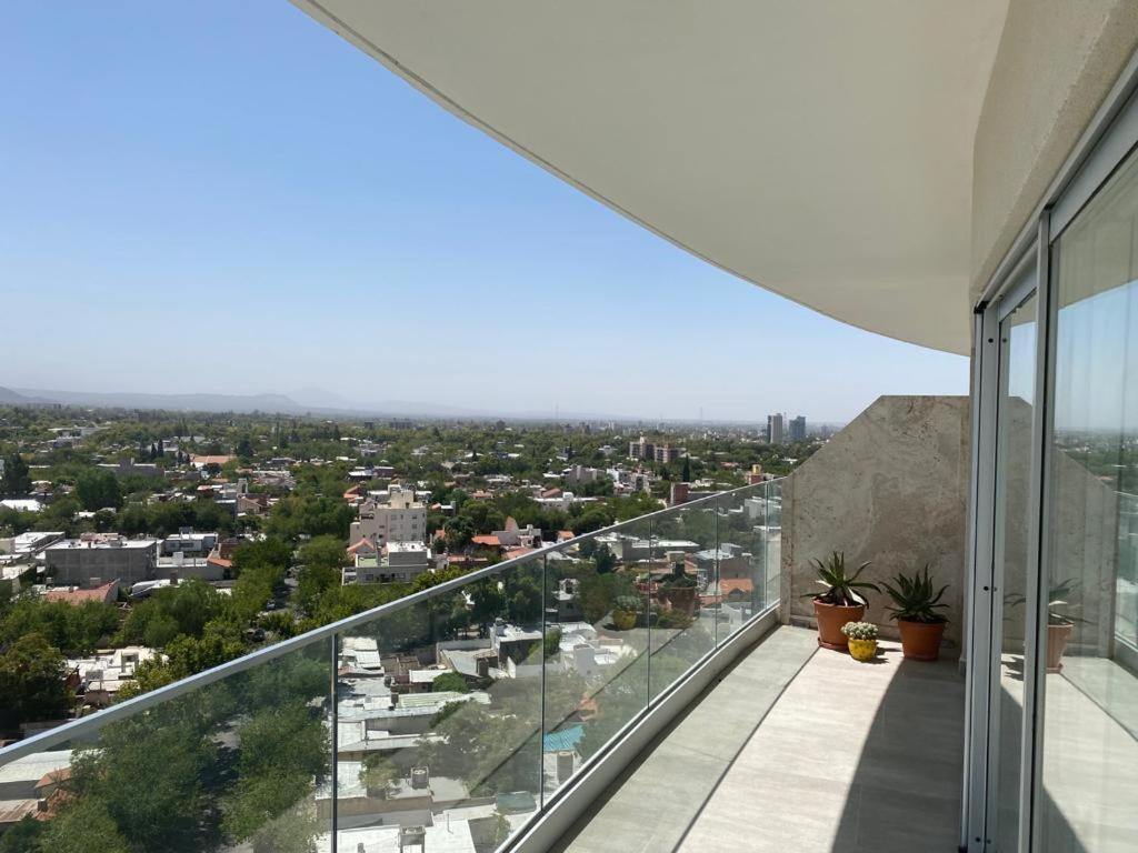 Torre L