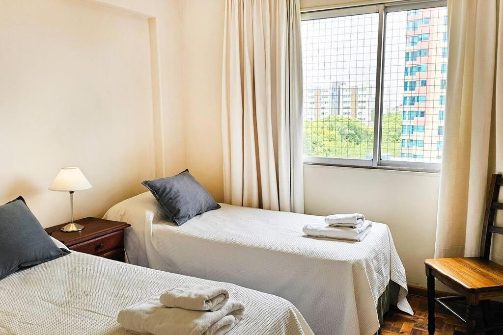 Excelente Ubicacion En Av Colon, Balcon Y Cochera Apartamento