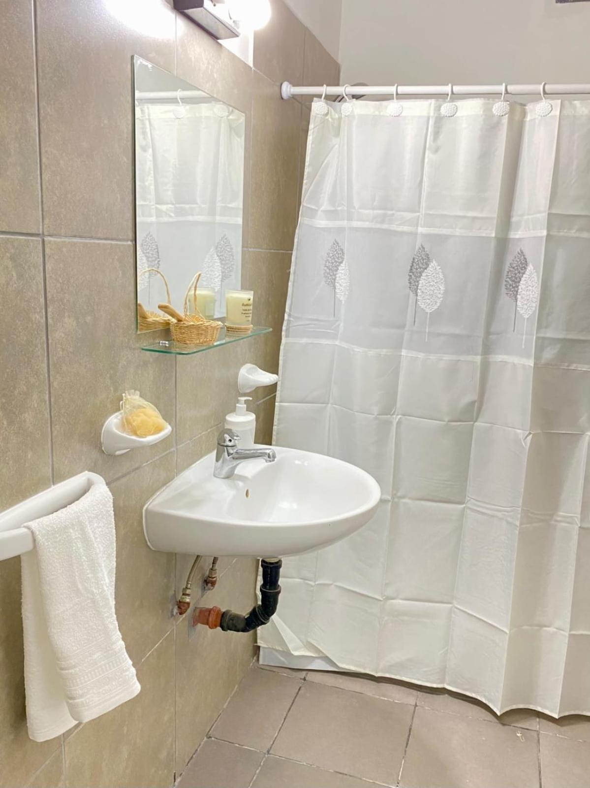 Apartamento Amplio Y Luminoso