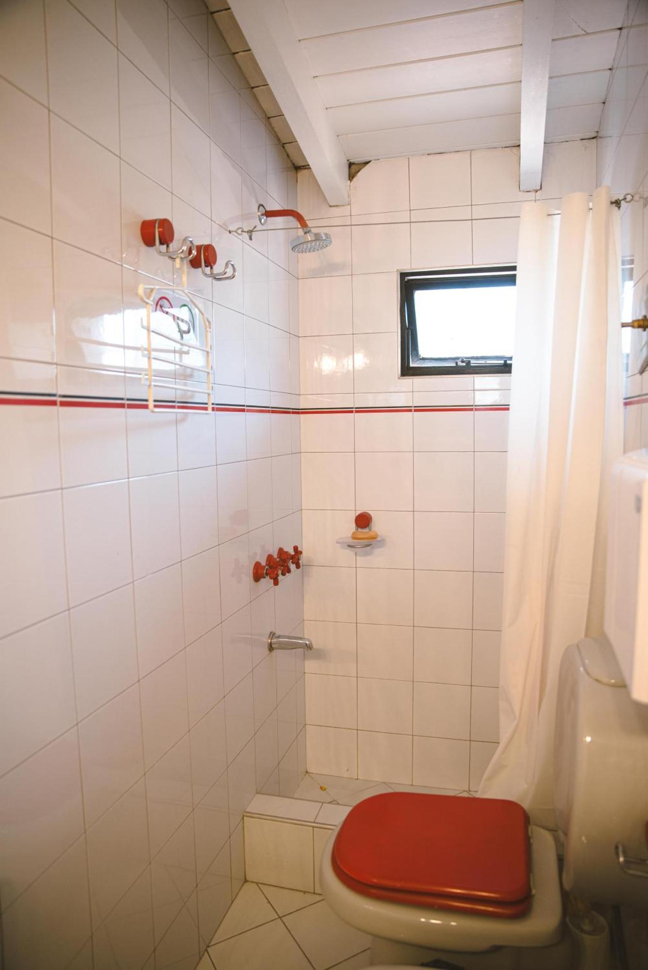 Fuxia House Hostal *
