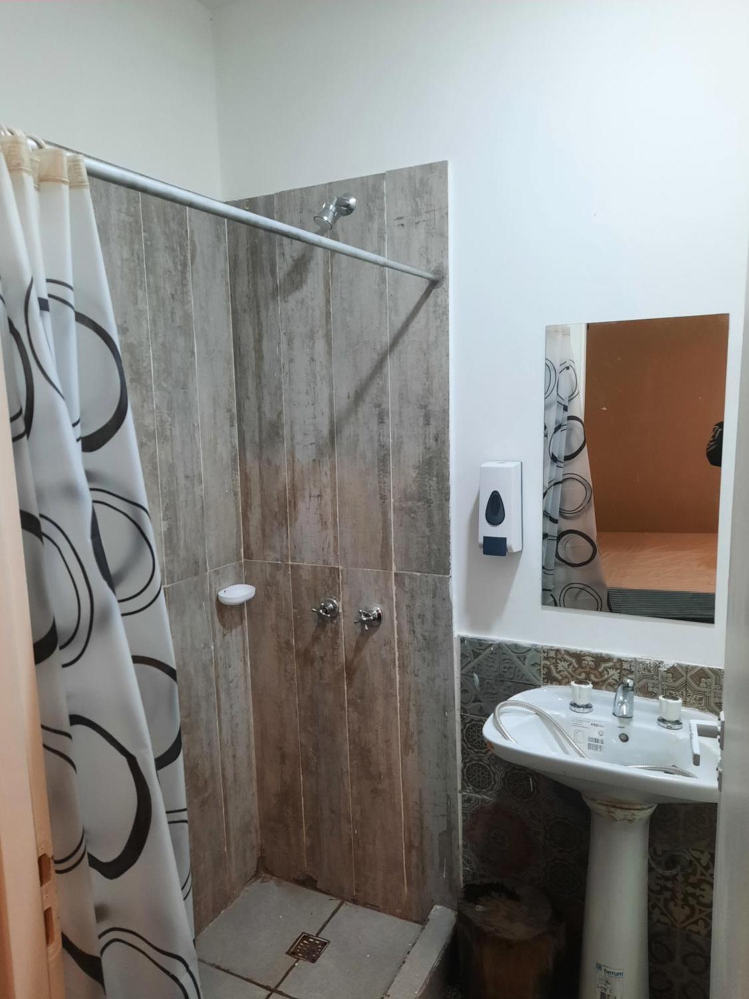 Lopez480 Guest house