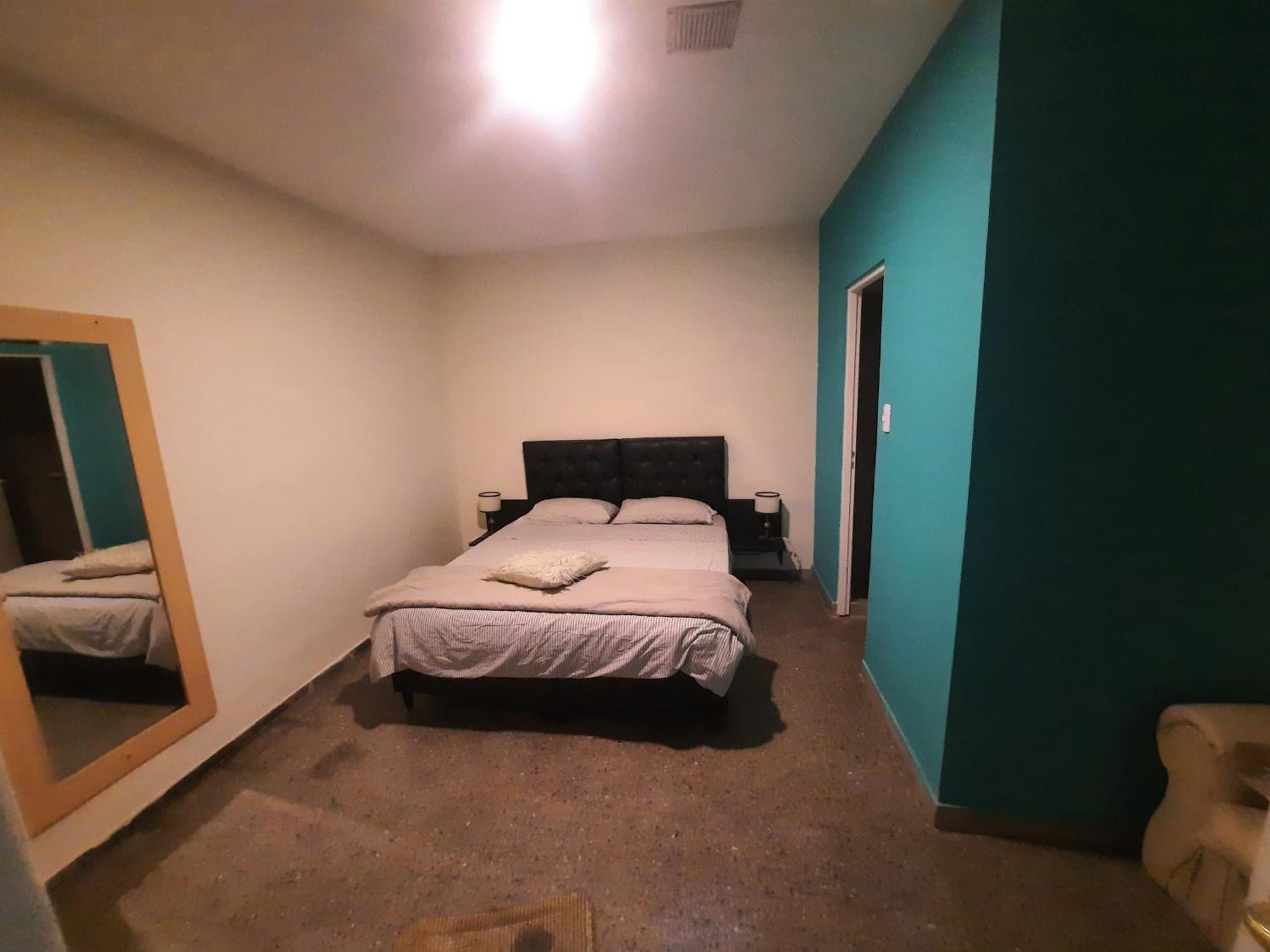 Lopez480 Guest house *