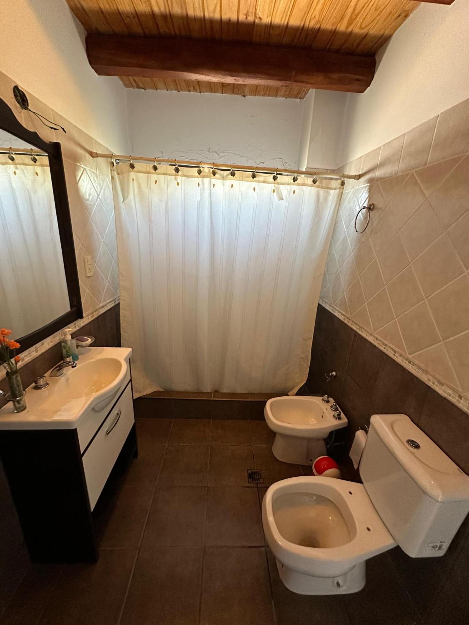 Сasa de vacaciones Del Rio Bienes Raices Challao 1 *