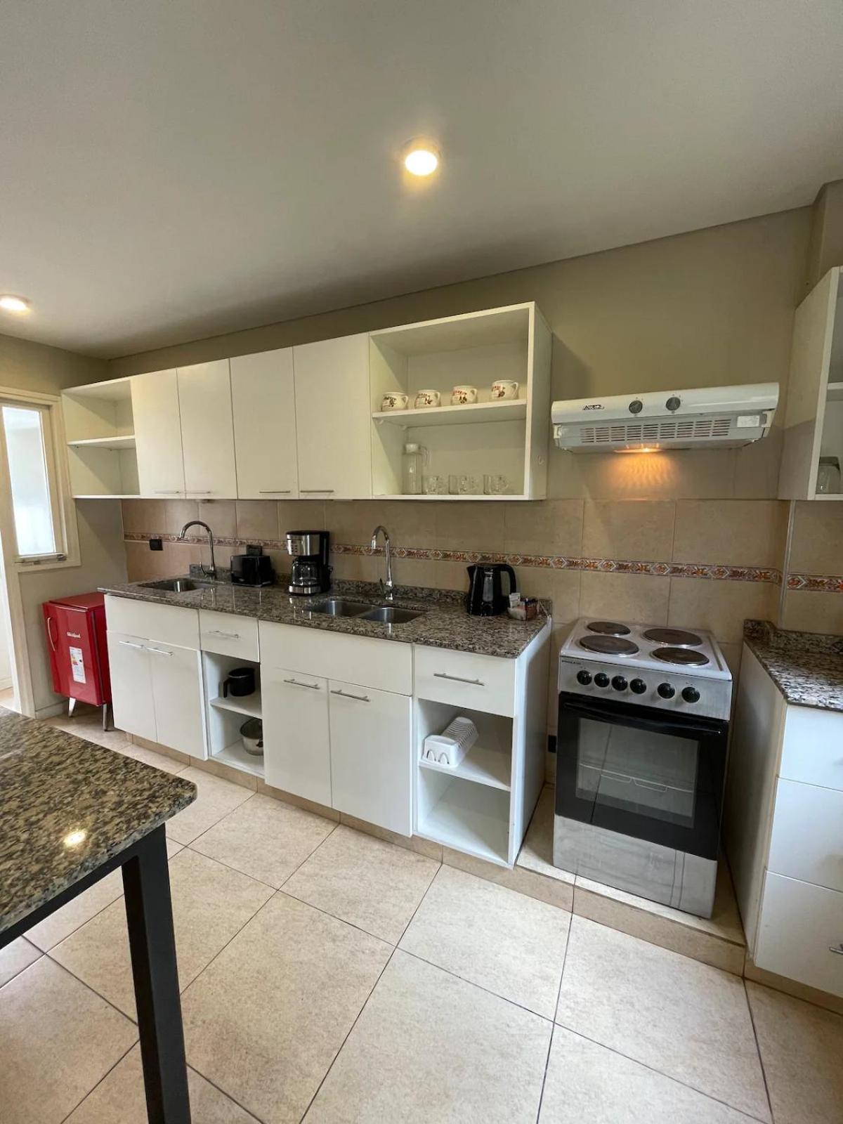 Bonito Apartamento A Metros Del Parque San Martin Y Aristides *