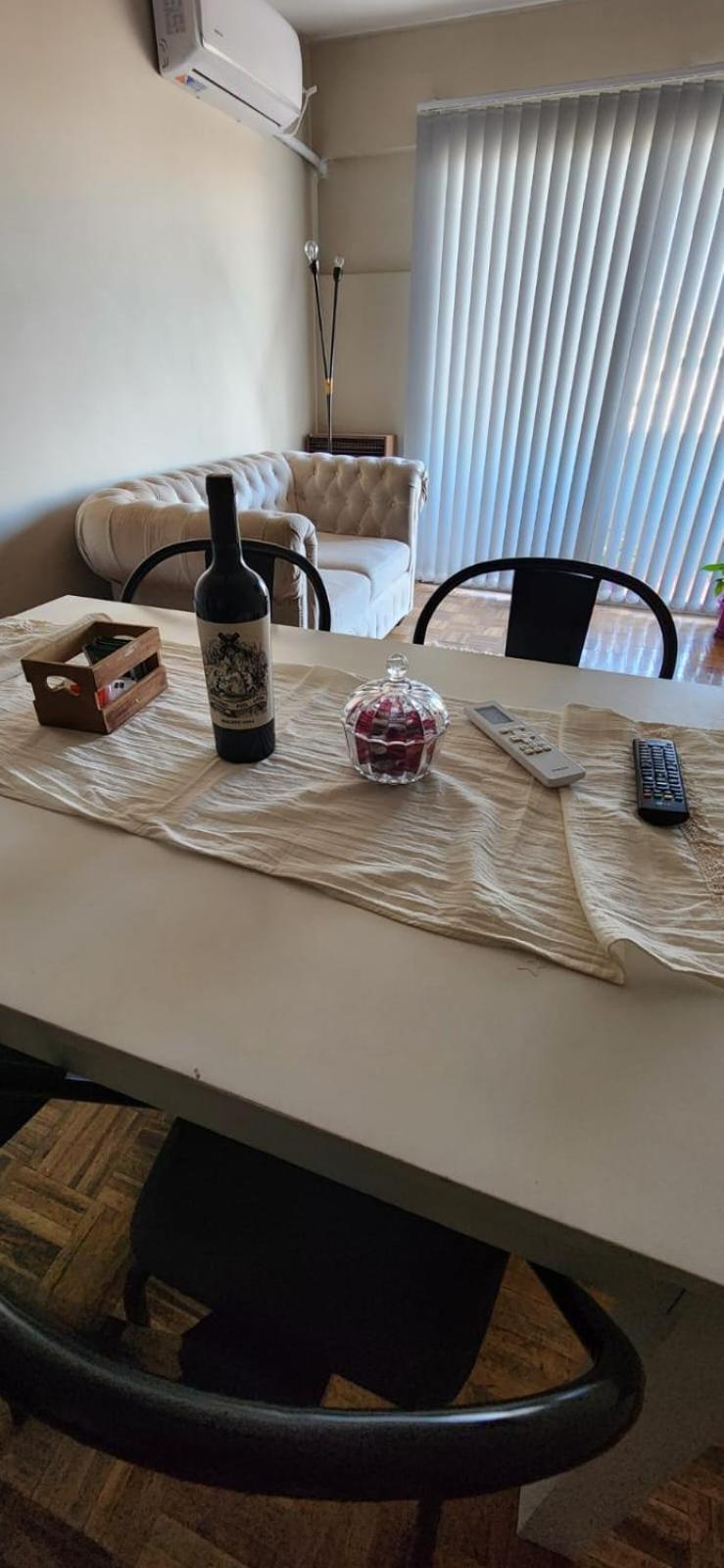 Es Montana, Paz Y Malbec