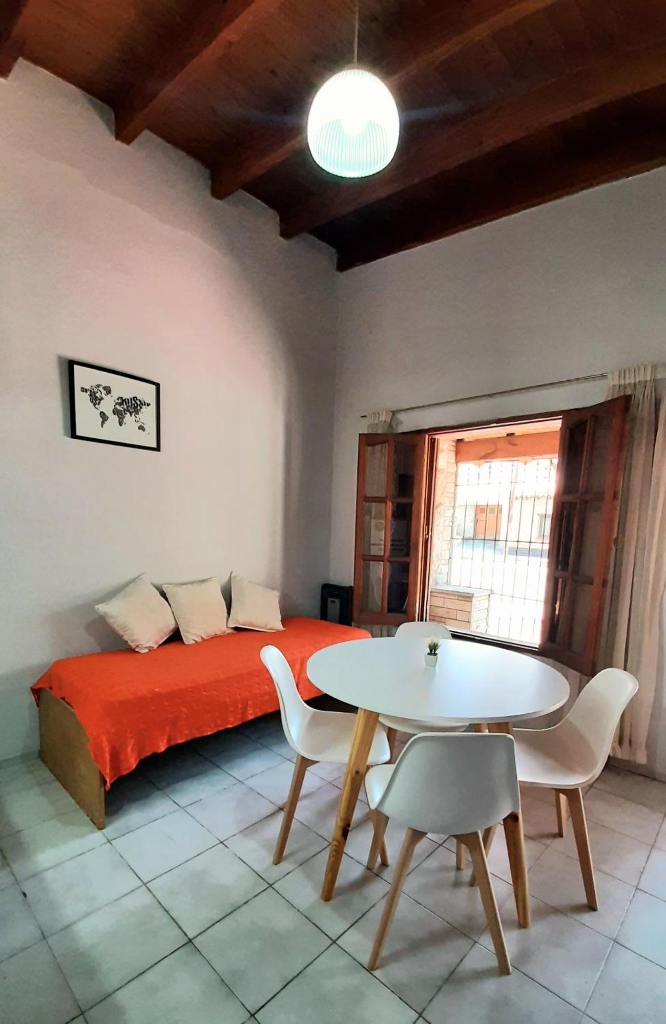 Apartamento Departamento Ideal Turistas, Centro Mendoza, Ubicacion Perfecta Y Parking Privado A 100 Mts *