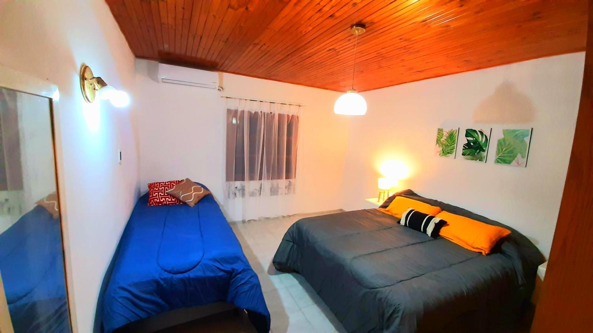 Сasa de vacaciones Casa Ideal Turistas En Mendoza, Ubicacion Perfecta, Patio Con Parrilla Y Parking Privado Gratis A 100 Mts Mendoza
