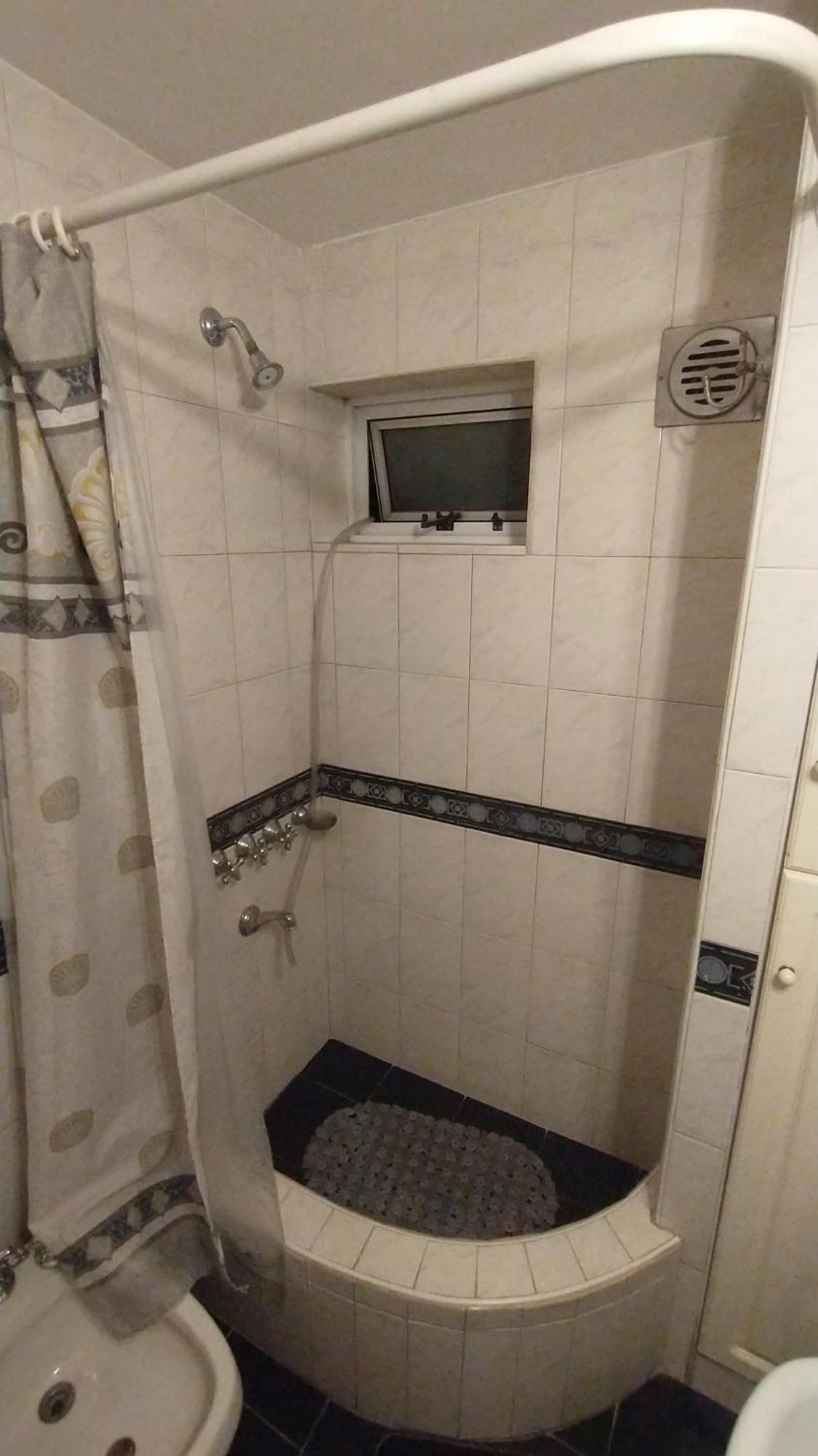 Bonito Departamento Frontal En Zona Residencial - Apartamento