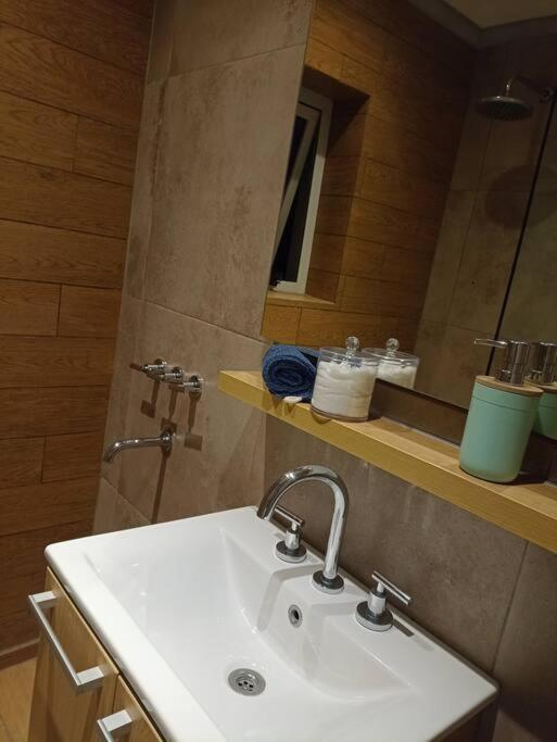 Apartamento Excelente 2 O 3 Personas Ubicacion Ideal