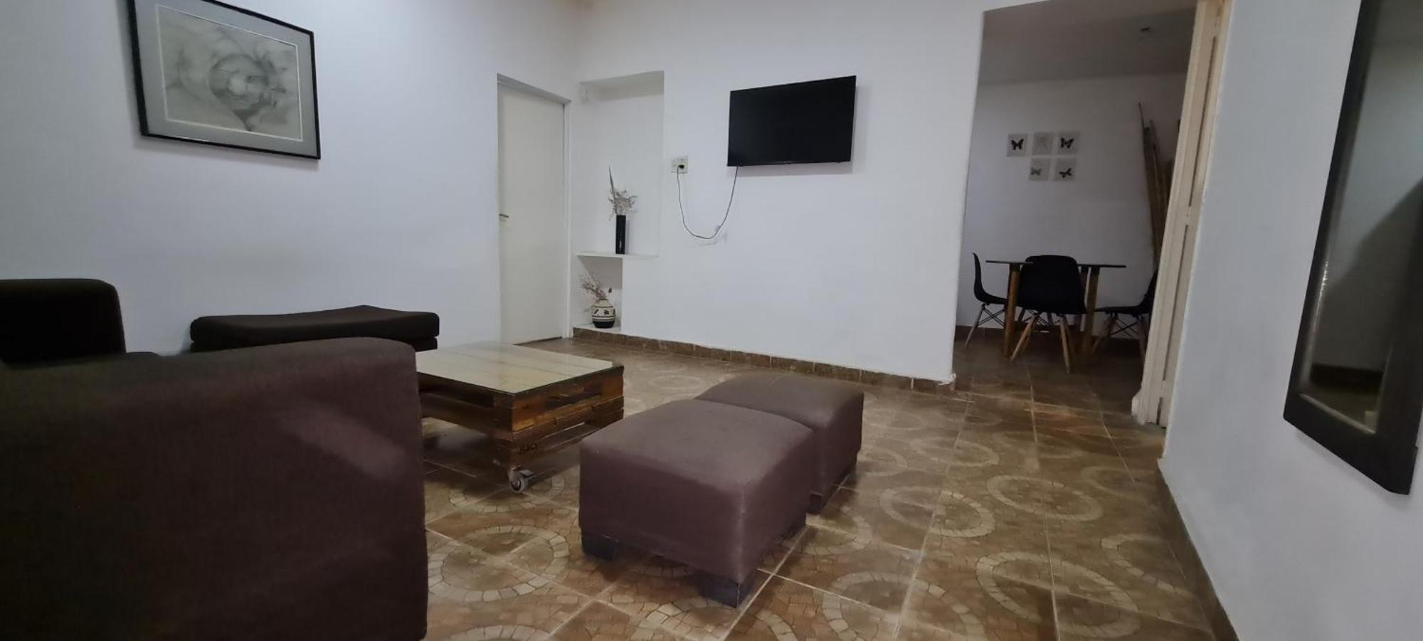 Casa Con Cochera Incluida Apartamento