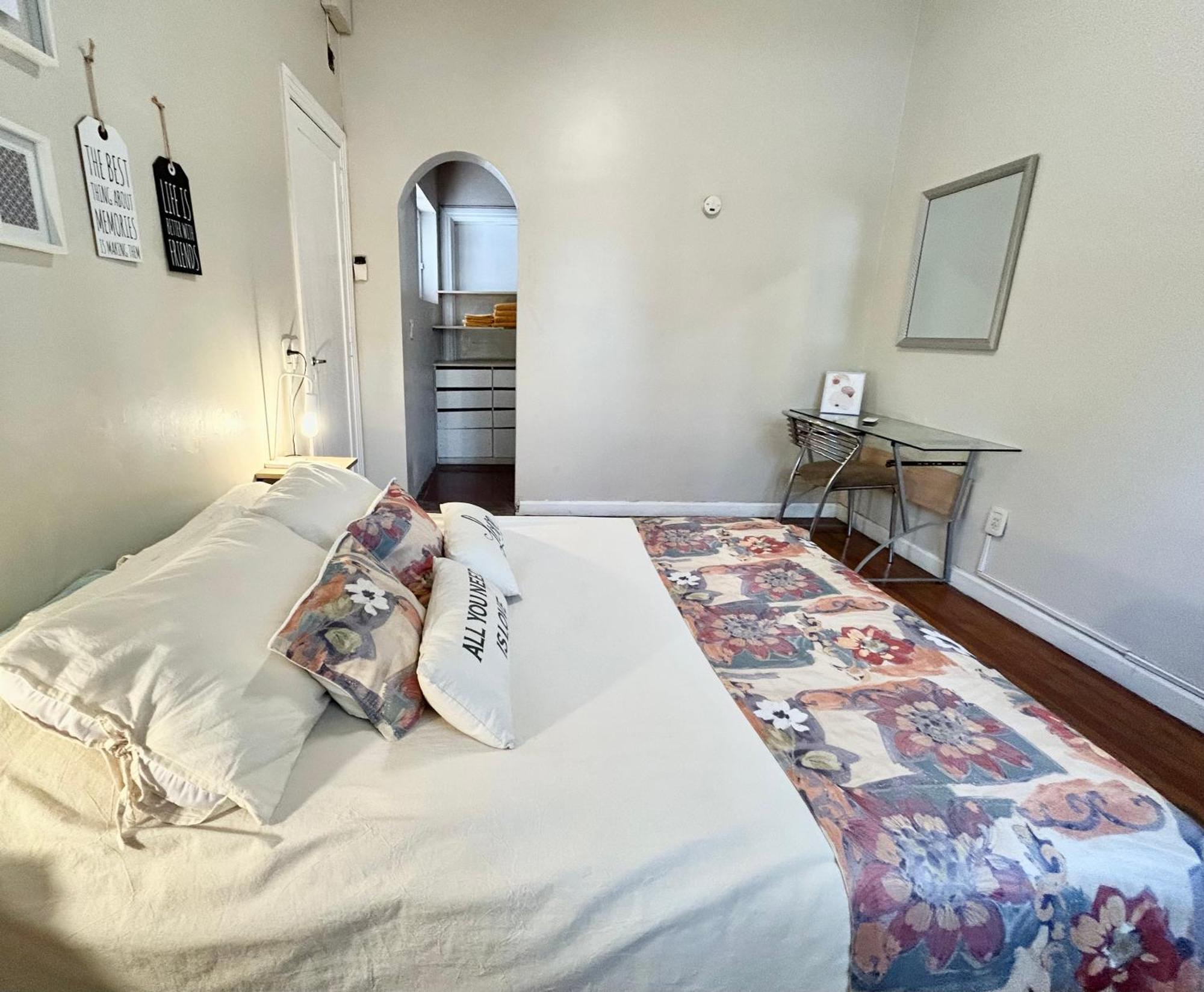 Casa Rosas En La Mejor Zona De Quinta Seccion *