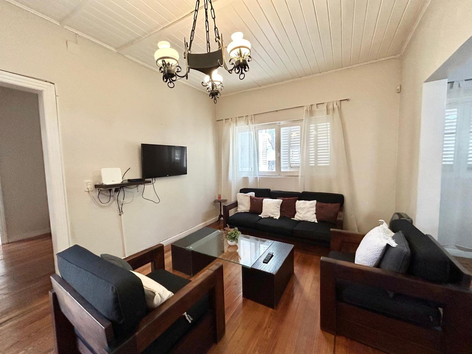 Сasa de vacaciones Casa Rosas En La Mejor Zona De Quinta Seccion *